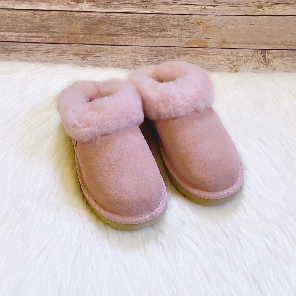 UGG Cluggette Slippers For Outdoor/Indoor Use - Picture 3 of 7